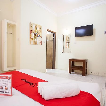 Reddoorz Near Marvel City Mall Wonotjolo 외부 사진