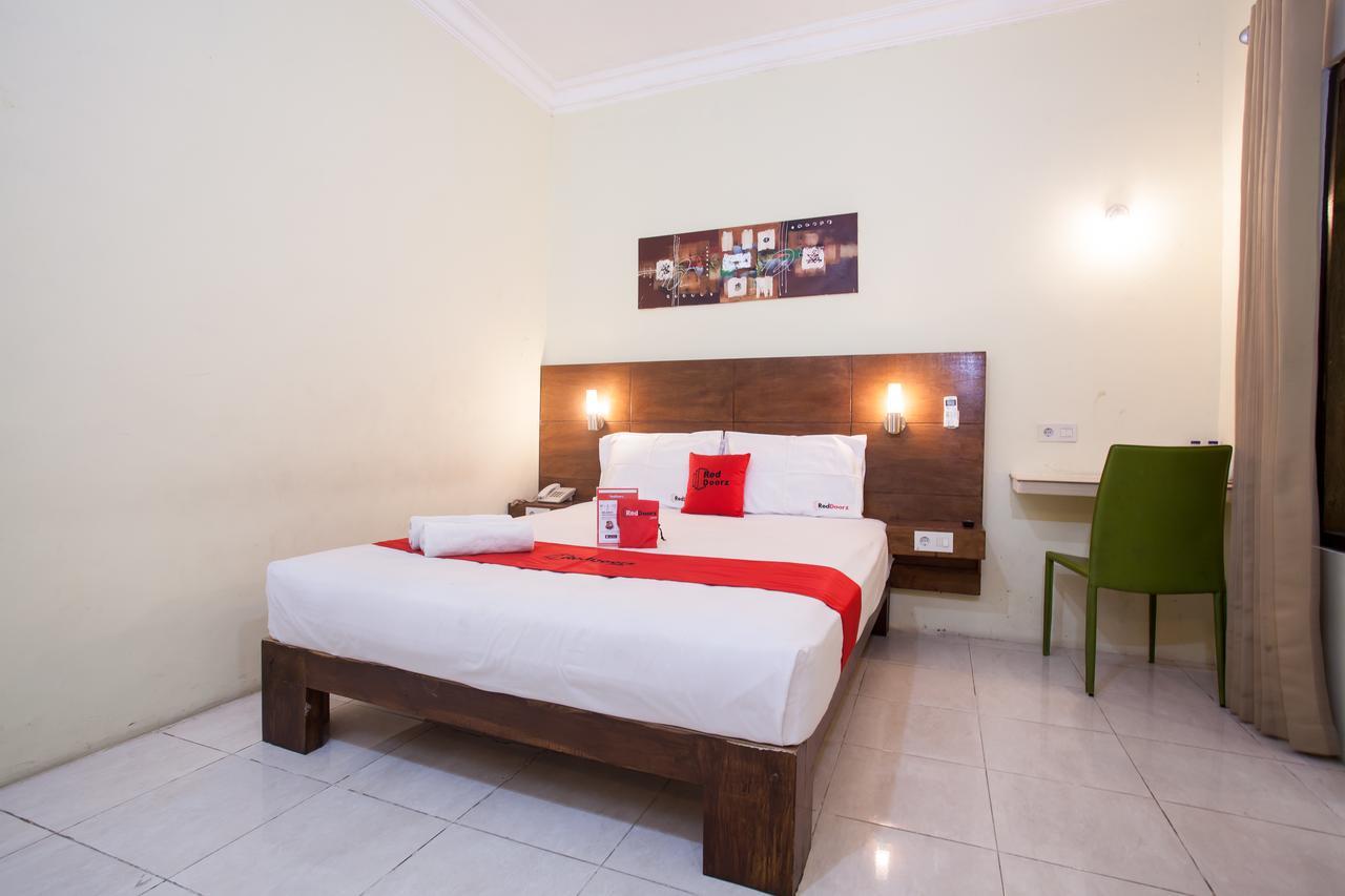 Reddoorz Near Marvel City Mall Wonotjolo 외부 사진