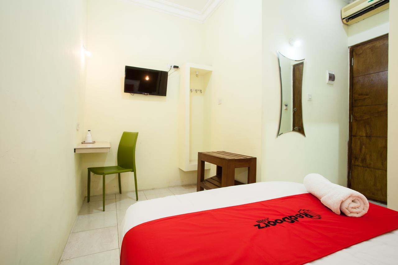 Reddoorz Near Marvel City Mall Wonotjolo 외부 사진