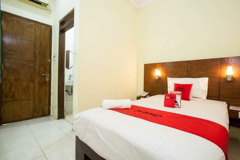 Reddoorz Near Marvel City Mall Wonotjolo 외부 사진